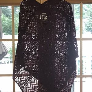 Two Comfort woven poncho (red and beige)